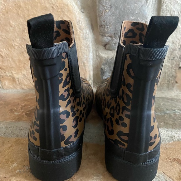New, Tretorn Animal Print Rain Boots ☔️ - Picture 3 of 6